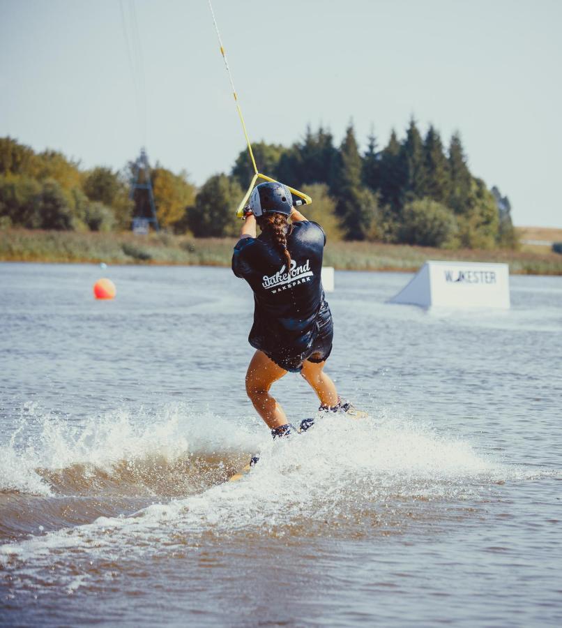 Anykščiai Wakepond Atostogu Slenisヴィラ エクステリア 写真
